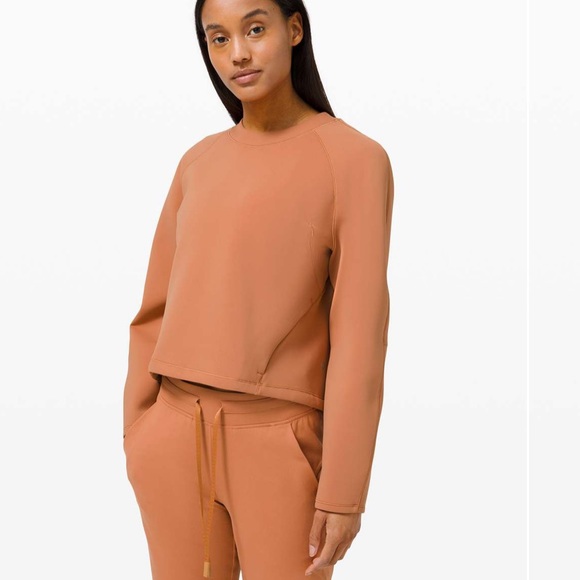 NWT LULULEMON Airwrap crew